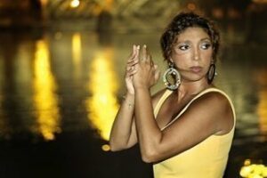 La cantaora Esperanza Fernández cierra "Flamenco de orilla a Orilla" en el Florida