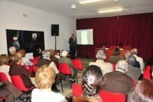 El historiador Carlos Salazar acerca el mundo de la egiptología a los aficionados