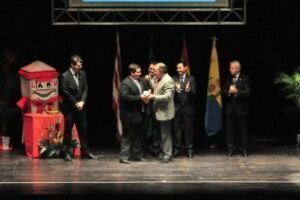 La foto de la semana: Broche de oro al siglo y pico