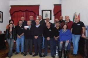 Cáritas recibe 3.000 euros de "Delfines 2012"