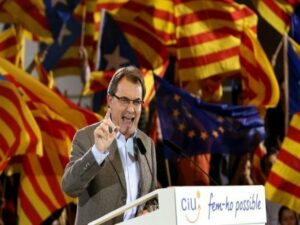 CiU y ERC acuerdan celebrar la consulta independentista en 2014