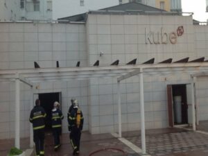 La Policía Nacional detiene a uno de los presuntos autores del incendio de la discoteca Kube