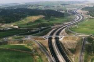 Dos muertos (uno guardia civil de Los Barrios) en un accidente frontal en A-381