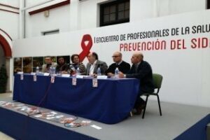 El alcalde abre el I Encuentro de Profesionales de la Salud sobre el Sida