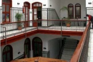 Denuncian el excesivo número de cargos de confianza en el Ayuntamiento de Algeciras