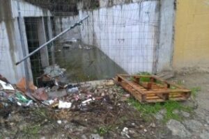 El PSOE reclama atención a la barriadas y vertederos ilegales de neumáticos