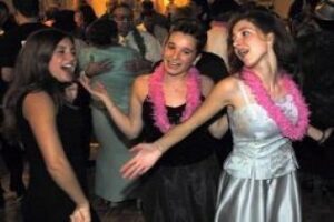 Se abre el plazo para solicitar permisos de celebración de cotillones y fiestas navideñas