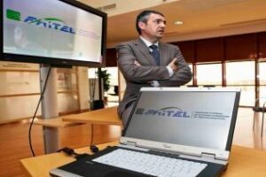 Cerca de 35.000 bloques comunitarios gaditanos no verán la tele en 2014