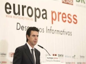 Industria hará la reforma energética en seis meses