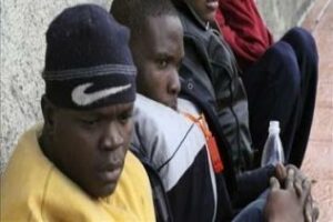 Salvamento Marítimo rescata a 62 inmigrantes, entre ellos cinco menores, en dos pateras