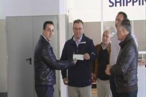 Donan 1200 euros a la junta y esta lo entrega a la Cruz roja