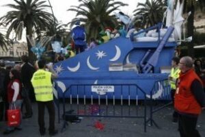 Fallece un niño de seis años atropellado por una carroza