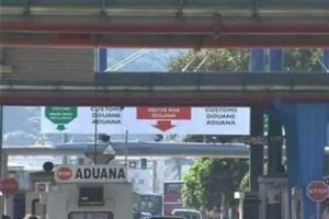 Cabaña (PSOE) reprocha al Gobierno que no adopte medidas para agilizar el tránsito por la aduana con Gibraltar