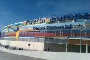 Vigilantes de seguridad se concentrarán a las puertas del Centro Comercial Puerta Europa por impagos de salarios