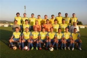 Detenido un futbolista por agredir al entrenador del equipo contrario causándole lesiones de gravedad en el Tesorillo