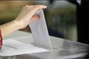 El 77,3% de los andaluces no se identifica con ningún partido, según el Egopa