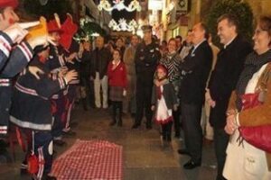 La cabalgata del Carnaval Especial llenó de alegría las calles del centro de Algeciras