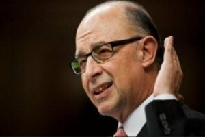 Dimisión para los incompetentes. Por: Ángel Luis Jiménez