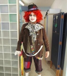 Apadis Bahía de Algeciras clausuró el curso de maquillaje artístico con un desfile en el pregón del Carnaval Especial