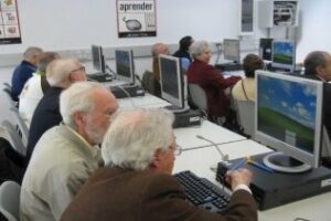 Comienzan los cursos de "Miedo a internet", en Guadalinfo, Saladillo y Piñera