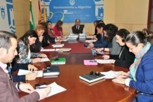 El ayuntamiento solicita a la Junta subvenciones para tres acciones en materia de empleo