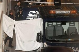 Un hombre mata a sus padres y a su hermana en Dos Hermanas