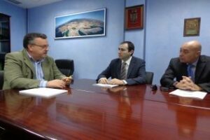 El Subdelegado conoce las peticiones de la asociación Aesba sobre el puerto de Algeciras