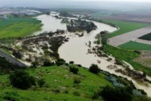 Aviso por desbordamiento de los ríos de todas las cuencas hidrográficas