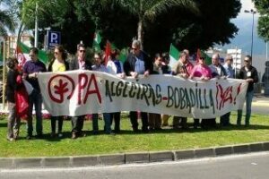 El PA, una vez más, se ha concentrado este sábado para reclamar la modernización de la Algeciras-Bobadilla