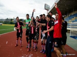 De lunes a domingo.POR UNODAQUI: La semana de los 6 millones, toros, plenos y liguilla