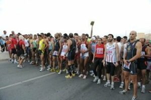 Pérez Custodio anima a los corredores a unirse al proyecto "Al-Andarun"