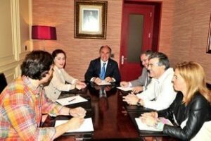 Una delegación municipal encabezada por Landaluce pedirá mañana a la Junta financiación para los colectores