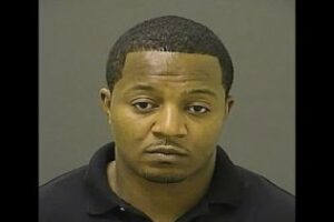 Absurdas⇨ Un preso dejó embarazadas a cuatro empleadas de seguridad de una cárcel