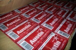 Intervenidas 2.500 cajetillas de tabaco en el interior de una embarcación