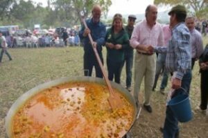 El que se picaPor Antonio Rodríguez.¡Qué duro es ser alcalde!