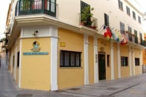 15 institutos de la provincia siguen sin administrativos