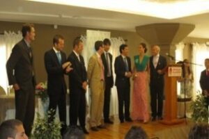 Los Pinos entrega las becas al grado superior en actividades físicas