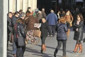 SOCIAL|La fuerte emigración provoca una caida brusca de la población española