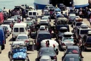 Alertan de un previsible incremento de vehículos durante el fin de semana en los puertos de Algeciras y Tarifa