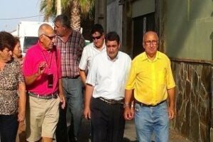 El PA apoya que se acondicione un vial para dar salida a la barriada de Los Pinos