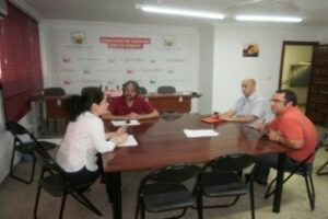 Problemas de suministro de agua de los vecinos de la calle el trabajo