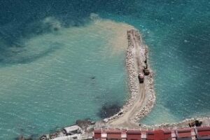 El Ministerio de Medio Ambiente amplía la denuncia contra Gibraltar