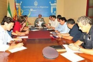 La Junta de Portavoces trata sobre el Paso del Estrecho y Nueva Ciudad