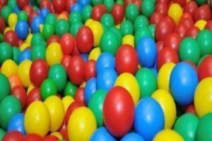 Los días 4 y 5 habrá una piscina de bolas en la playa del Rinconcillo