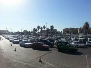 Colas de hasta cinco horas para entrar y salir de Gibraltar