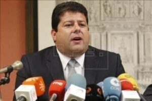 Picardo replica a España que no tiene jurisdicción para impedir el 'bunkering' en "sus aguas"
