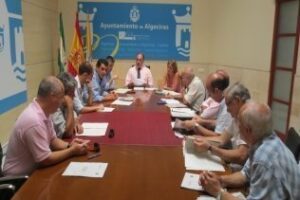 El equipo de Gobierno y la plataforma en defensa de los colectores retoman el diálogo