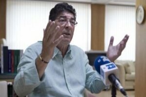 La Junta pide evitar "un paripé" y abordar el fraude y paraíso fiscal de Gibraltar