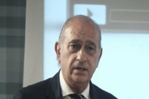 Interior acusa a Gibraltar de no frenar el tráfico de tabaco al intervenir unas 700.000 cajetillas