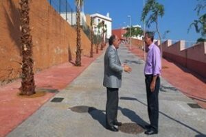 El Ayuntamiento abre un nuevo vial de salida para la barriada Santa Águeda